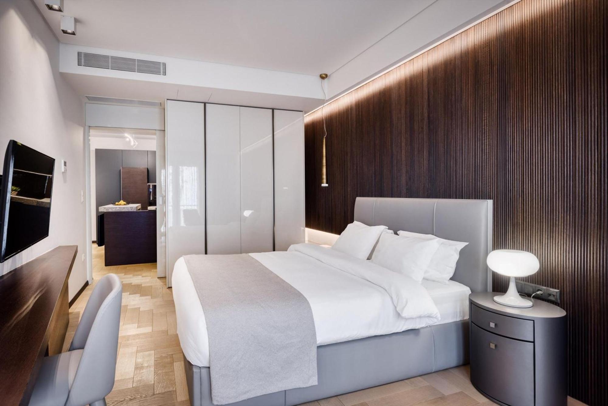 Brand New Executive Apartment In Kolonaki Square Athena Bagian luar foto